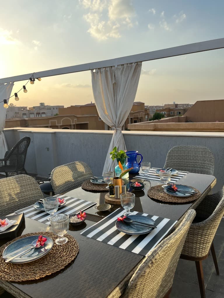 Dine In Atmosphere